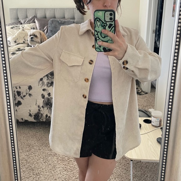 ❌ SOLD ❌ Corduroy Shacket - Picture 2 of 3